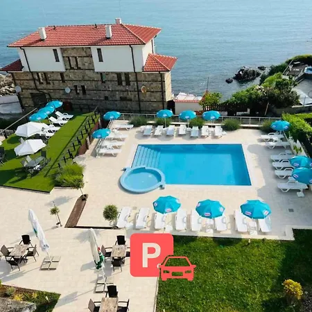 Apolonis Hotel 3*