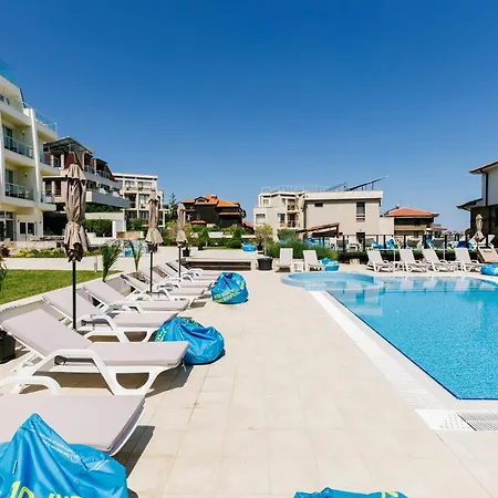 Apolonis Hotel 3*