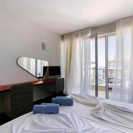 Hotel Apolonis 3*